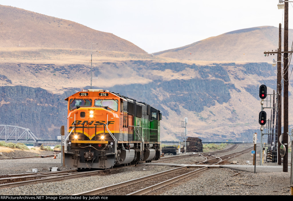 BNSF 276